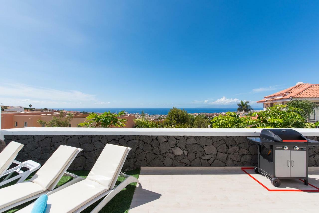 Luxury White Villa With Sea View, Heated Pool Адехе Екстер'єр фото