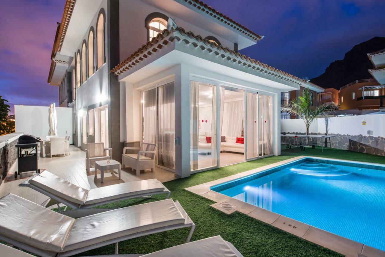 Luxury White Villa With Sea View, Heated Pool Адехе Екстер'єр фото