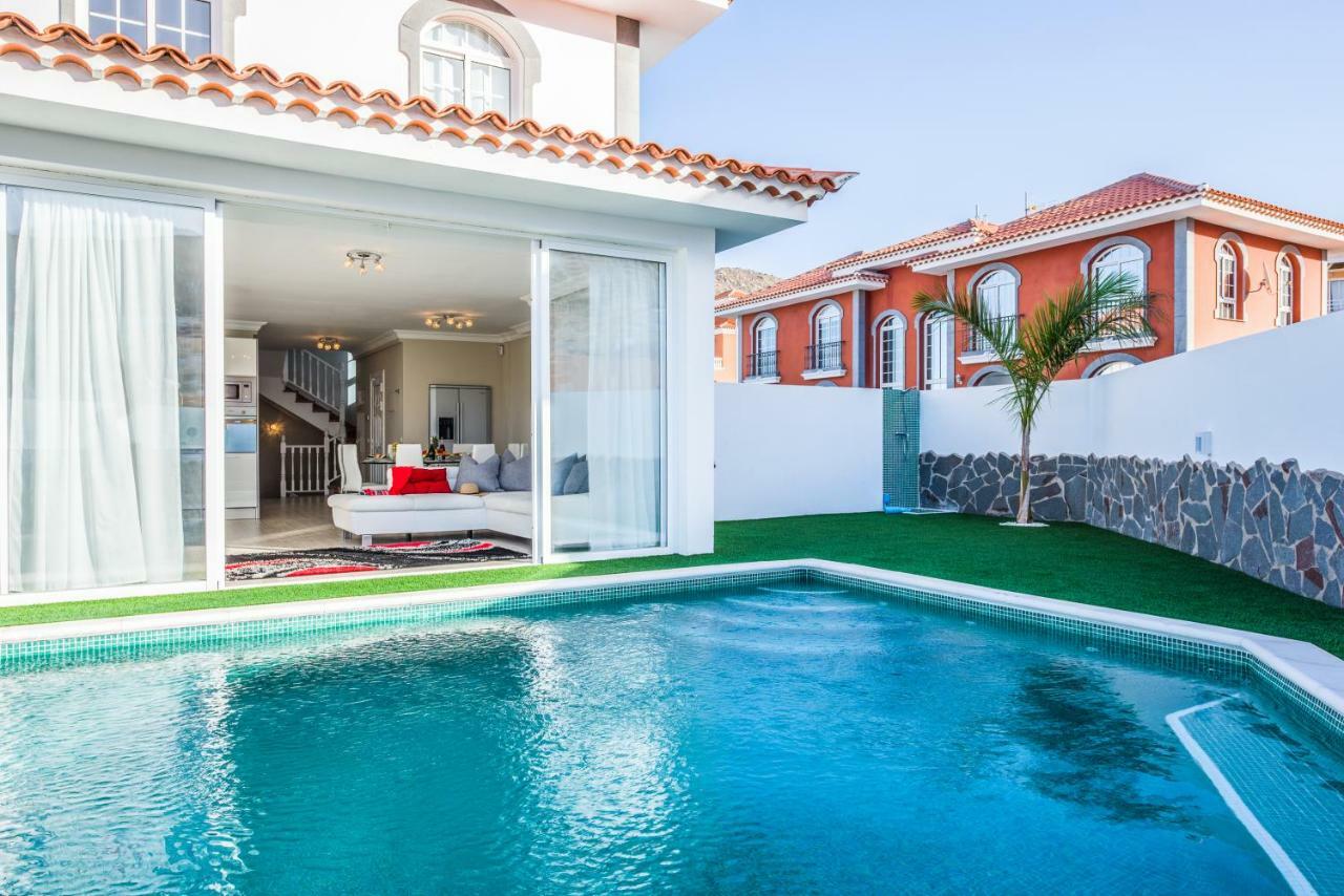 Luxury White Villa With Sea View, Heated Pool Адехе Екстер'єр фото